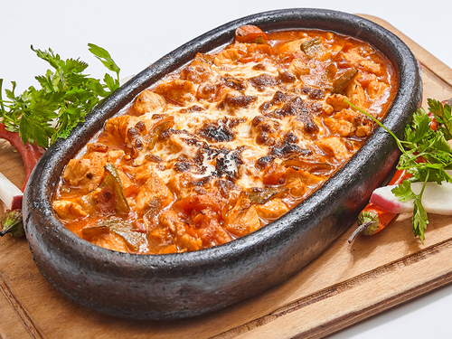 Kiremitte Tavuk Güveç